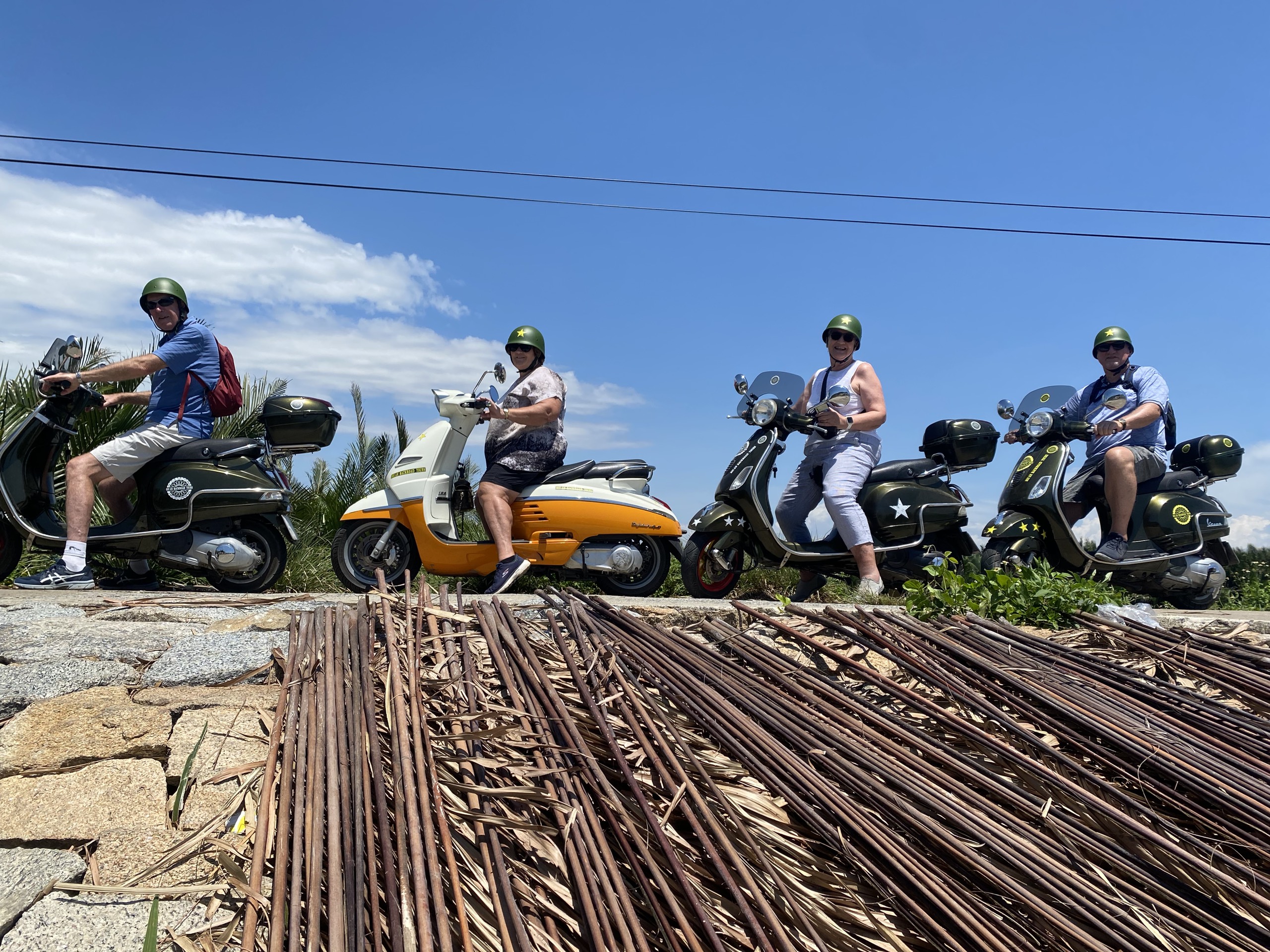 Дневной тур | Исследуйте древний Хойан на Vespa